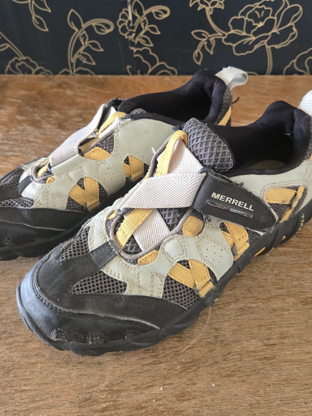 Merrell Water Pro Z Rap Shoes Kids Youth US Size 3.5 Dark Gray Yellow